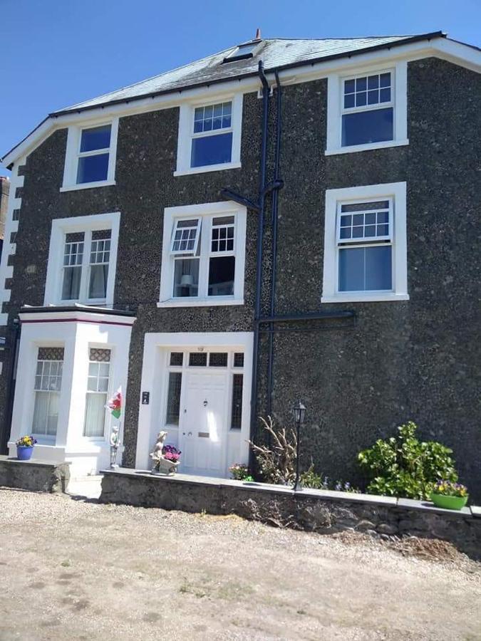 Craig-Y-Mor Hotel Criccieth Bagian luar foto